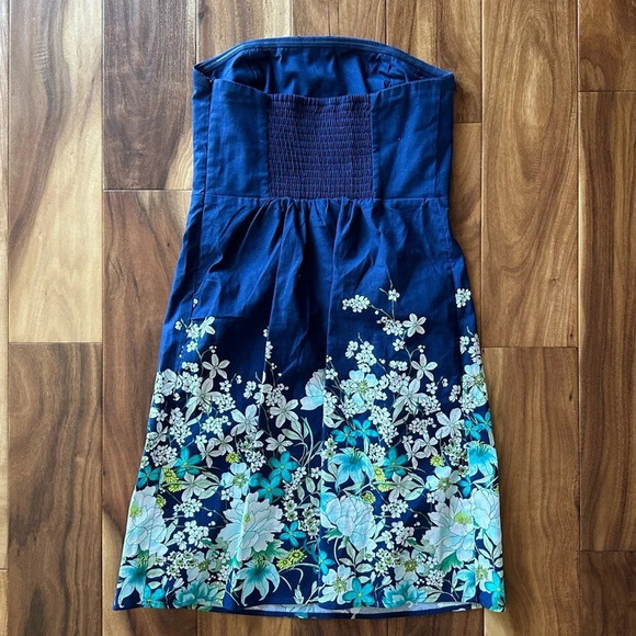 Old Navy Floral Strapless Dress size 4 - Picture 3 of 7